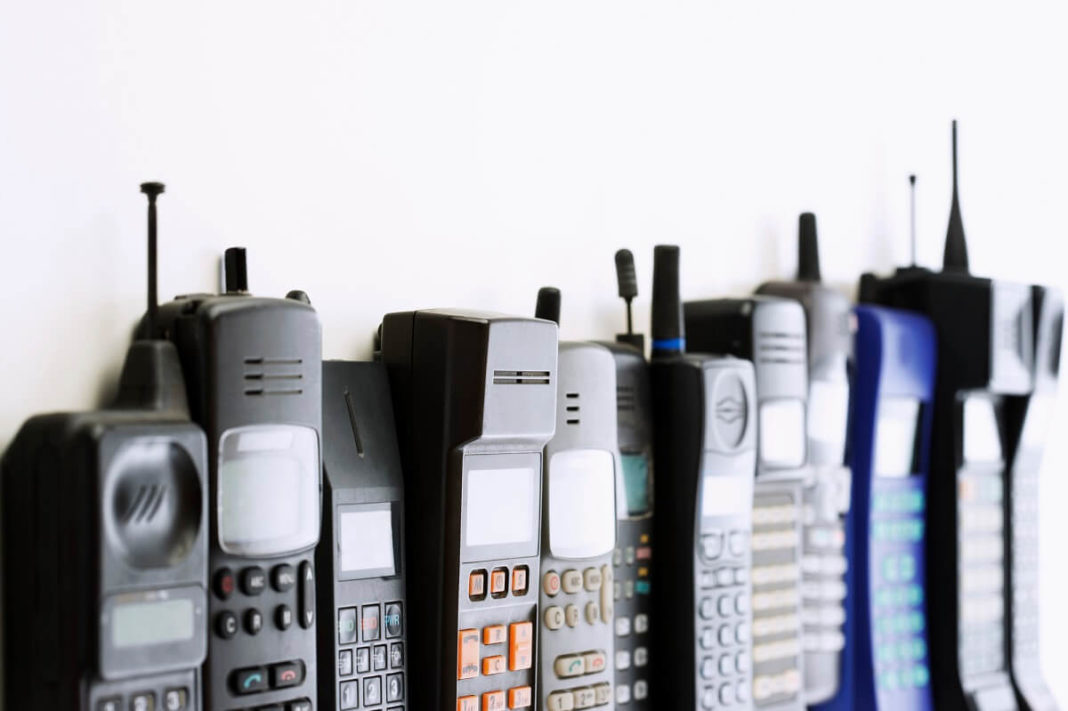 Retro Handys - Die 11 beliebtesten Handys aus den 90er